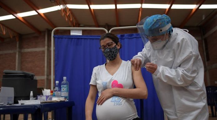 Vaccination against COVID-19 supports a healthy pregnancy by protecting both mother and child – an immunologist explains the maternal immune response