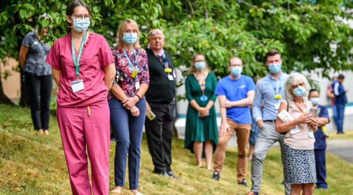 This simple model shows the importance of wearing masks and social distancing