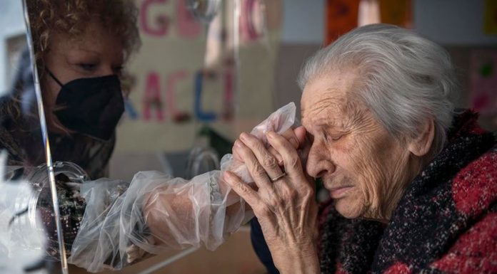 The Pandemic Paused Hugging. Here’s What We Lost