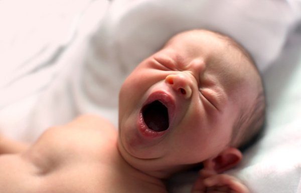 Newborn Baby Care: 41 Mom Hacks to Survive the First 12 Months