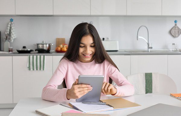 How to Teach Time Management to Kids: 9 Tips & Ideas for Parents