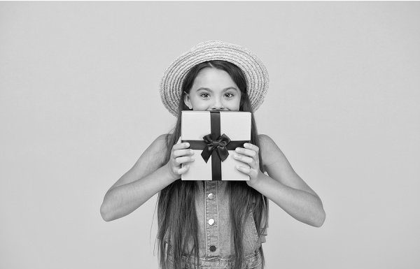 21 Teacher Appreciation Week Gifts For Virtual & In-Person Learning