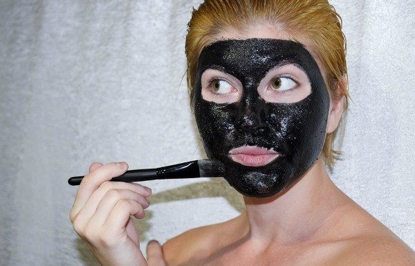 How to Use Activated Charcoal: 10 Uses and Benefits For Health and Beauty
