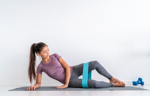 How to Treat IT Band Syndrome: 8 Stretches and Exercises That Work