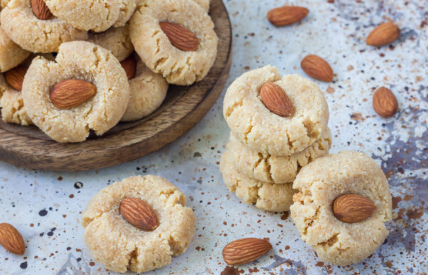 Simply Delicious: 75 Almond Butter Recipes Everyone Should Try